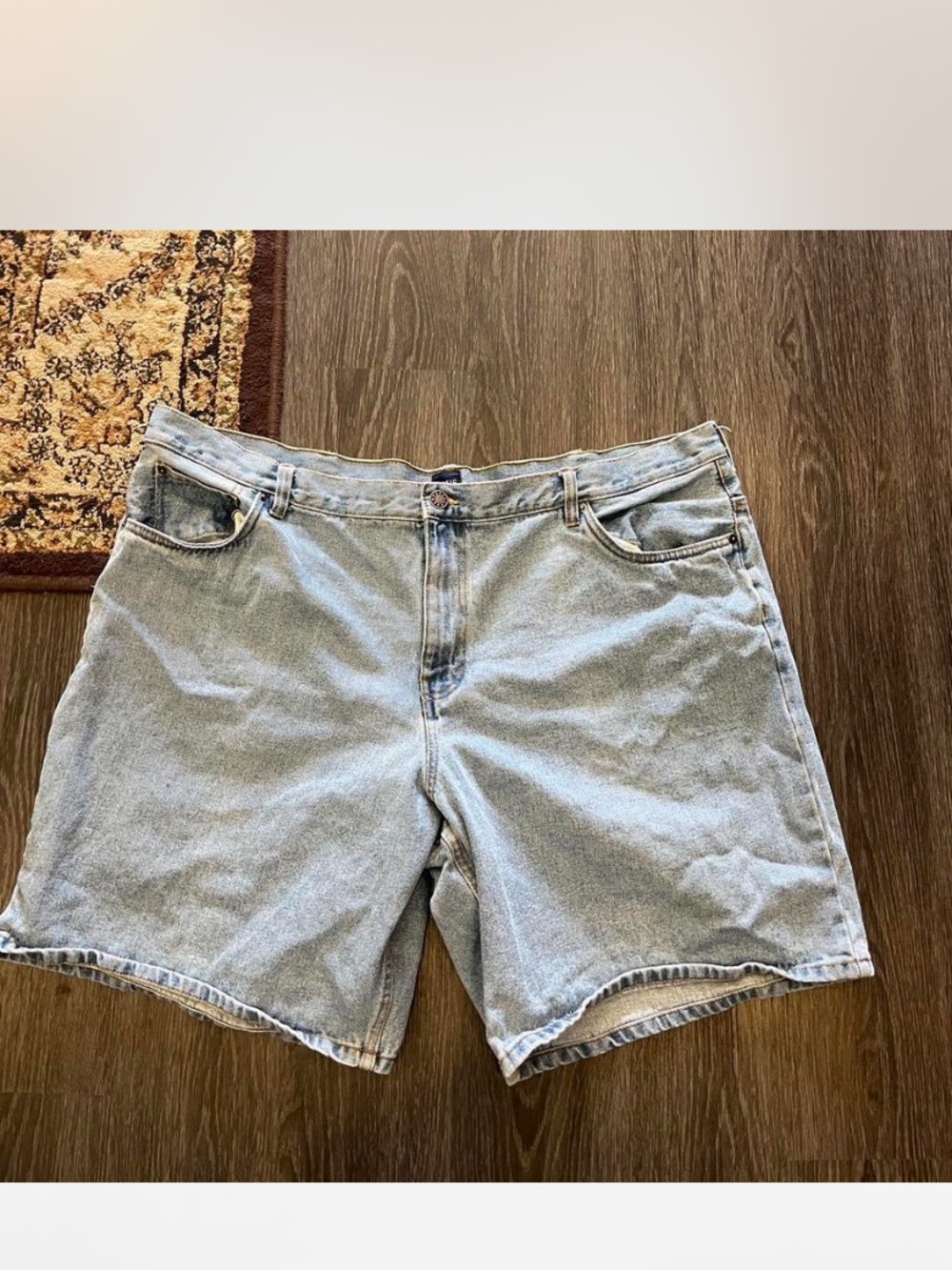 Basic Editions Light Blue Denim Shorts